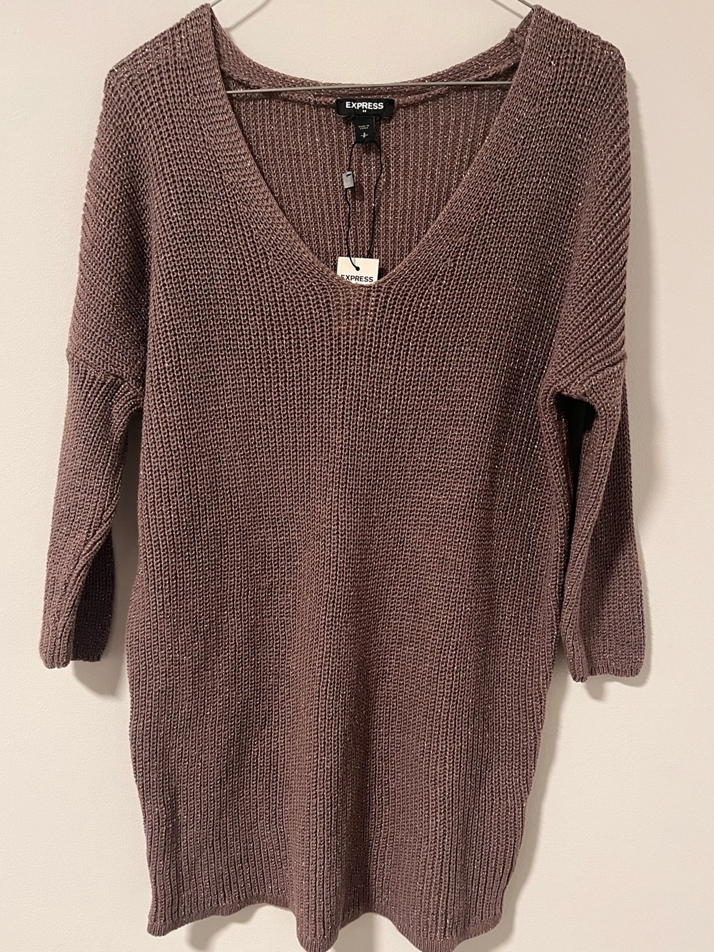 Express V-Neck Knit Women’s Sweater in Mauve Taupe NWT
